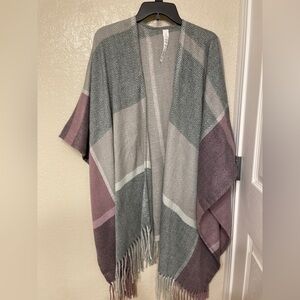 Balance Collection Los Angeles Pastel Ruana Fringe Trim Layering Poncho boho OS